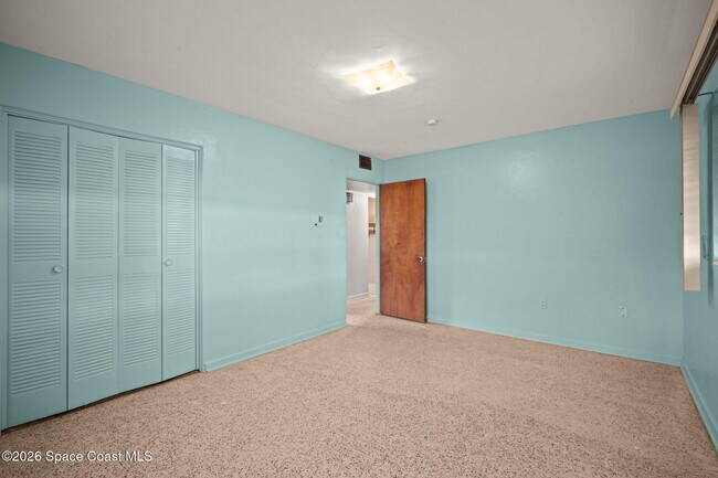 Building Photo - 6785 Riveredge Dr