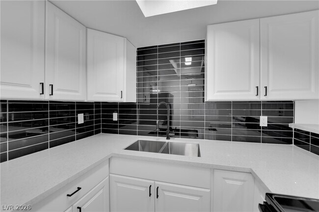 Building Photo - 3432 Aristos Ave