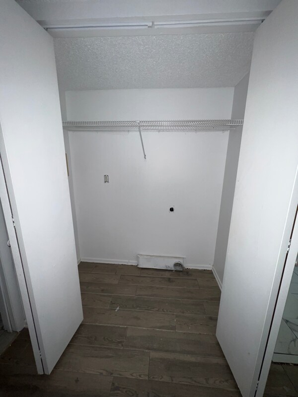 Building Photo - 19 Snowberry Rd