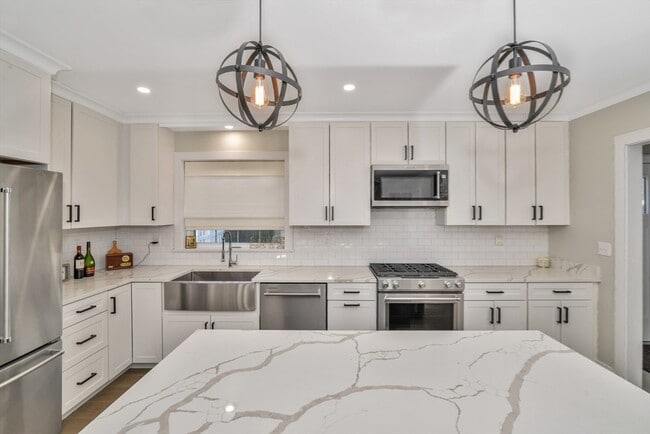 Building Photo - 54 Williams Ave