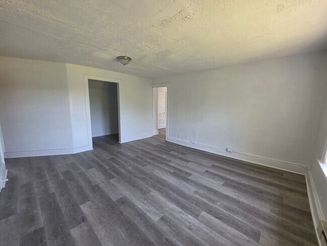 Building Photo - 11419 Durant Ave
