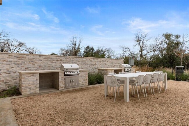 Building Photo - 4802 S Congress Ave