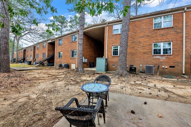 Building Photo - 2076 Montreat Cir