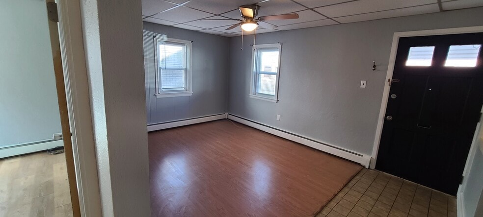 Living Room - 1232 Elm St
