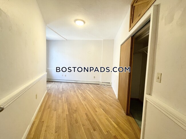 Building Photo - 259 North St