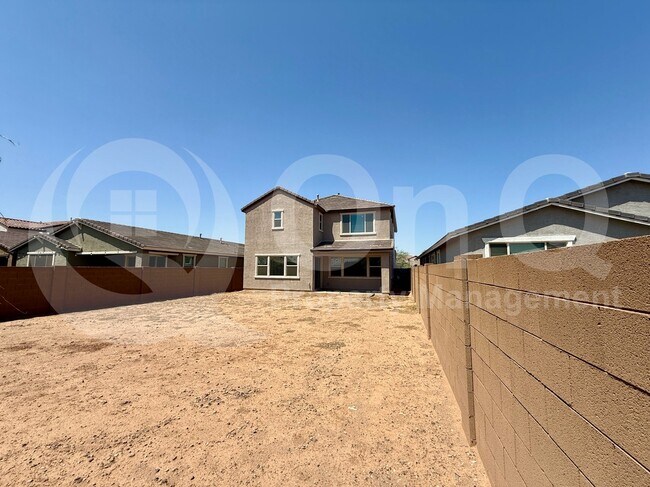Building Photo - 9131 W Glenrosa Ave