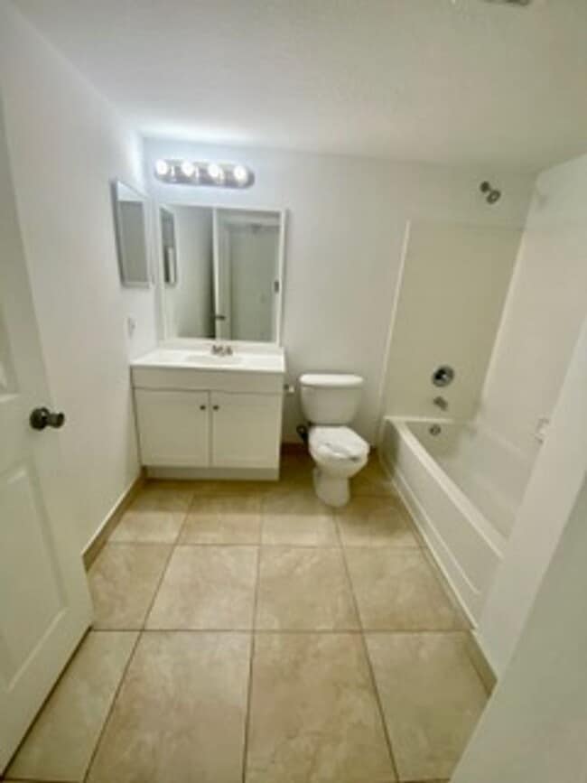 Building Photo - Boynton Beach Condominium