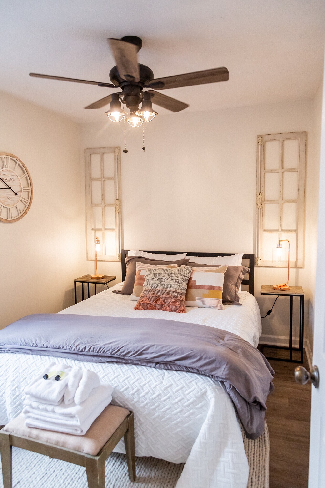 Bedroom 2 - 115 E Glenwood Ave