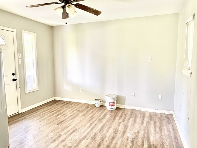 Building Photo - 4345 Bea Dr