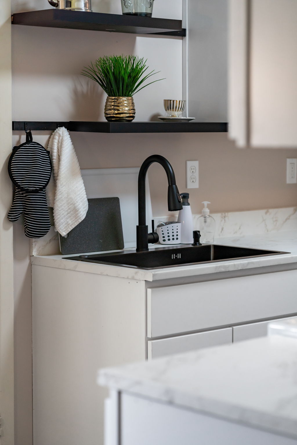 Building Photo - 140 4th St