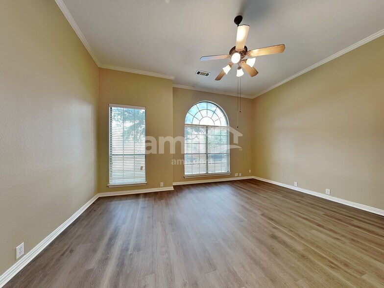 Building Photo - 8683 Dancliff Dr