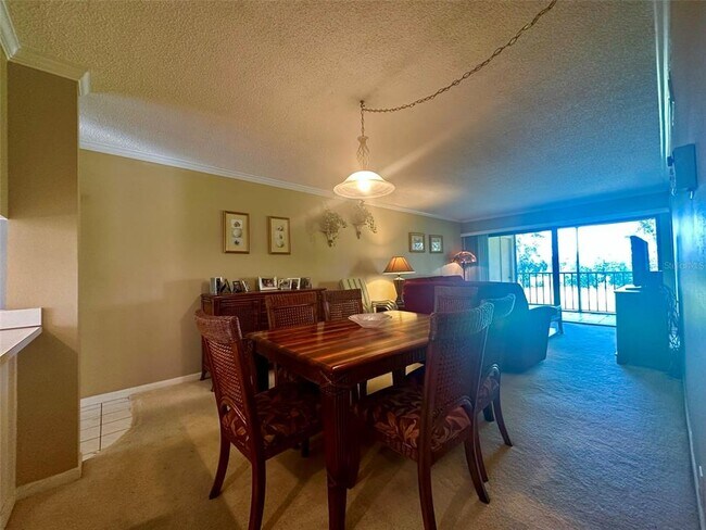 Building Photo - 6121 Palma Del Mar Blvd S