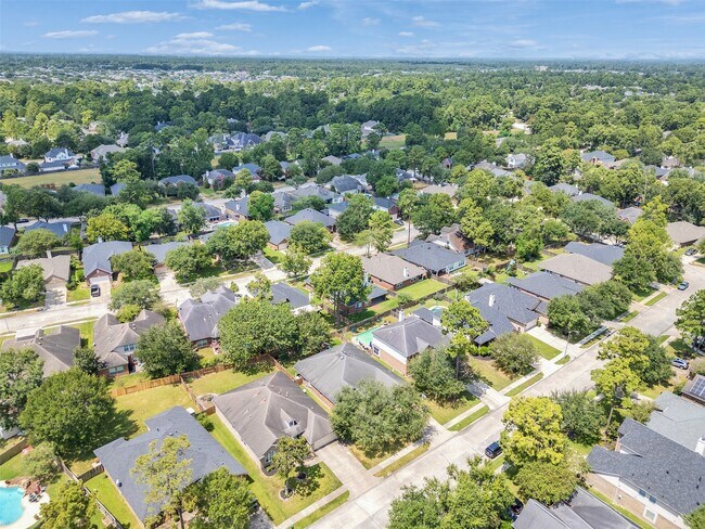 Building Photo - 18011 Outback Lakes Tr