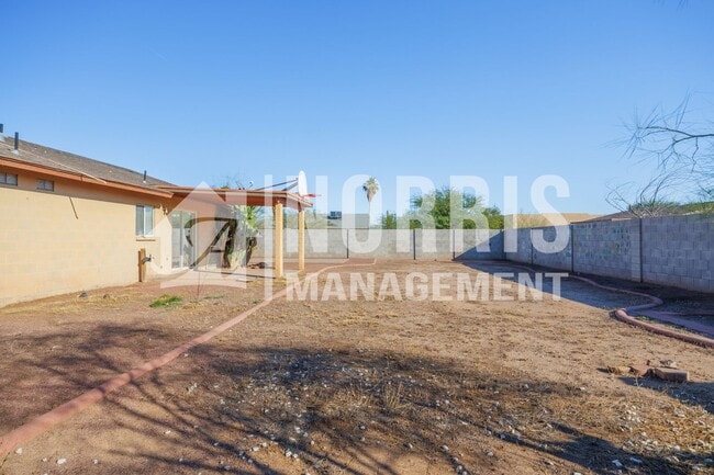Building Photo - Freshly Updated Home in Arizona City