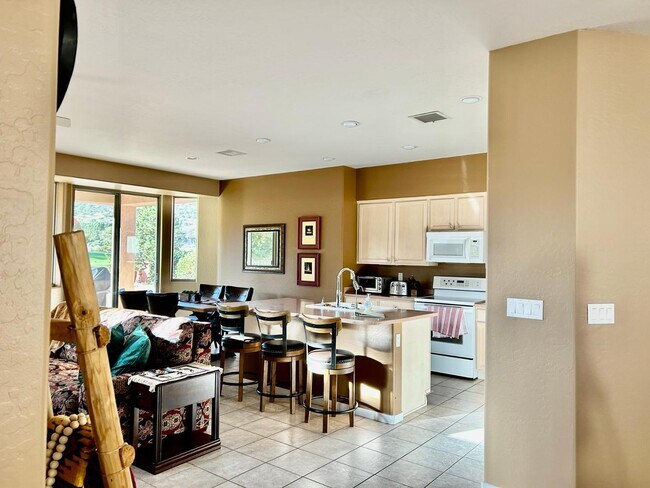 Building Photo - 1040 Crown Ridge Rd