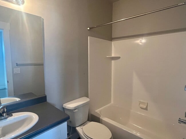 Building Photo - Beautiful Santorini Village Townhome Now A...