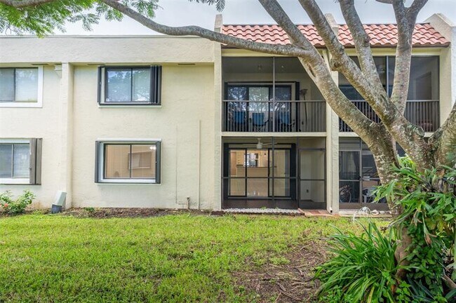 Building Photo - 434 Lakeview Dr