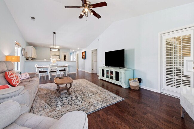 Building Photo - 1071 Blue Stem Dr