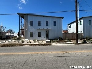 Building Photo - 1107 S Cherry St