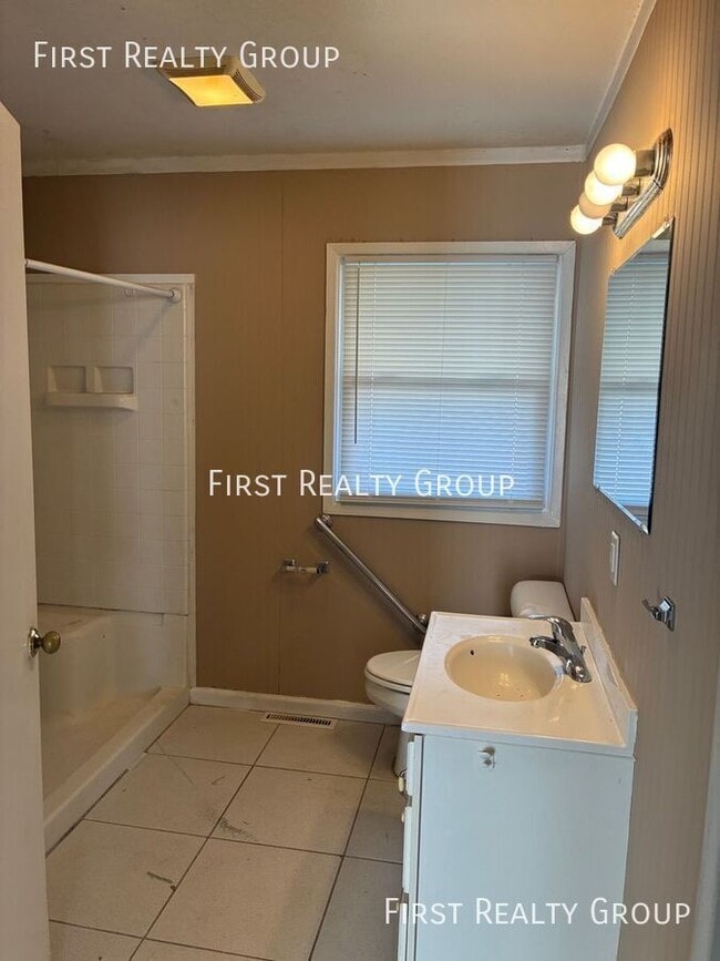 Building Photo - 81 Dayspring-