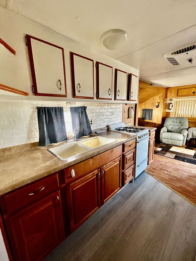 Building Photo - TWO HOMES ON ONE PROPERTY!