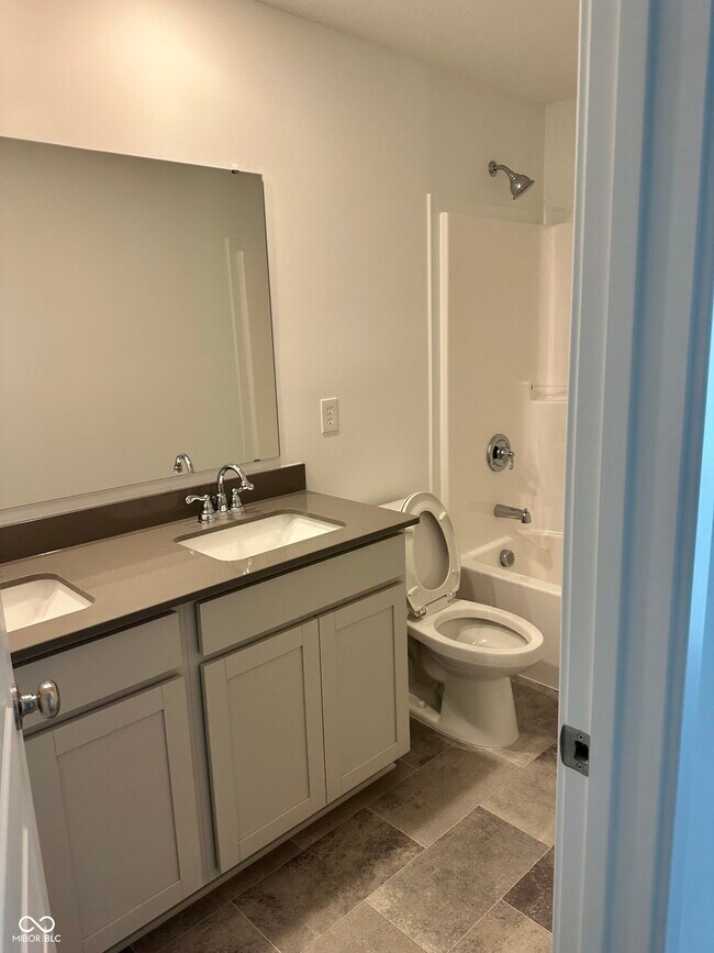 Building Photo - 8560 Tripp Rd