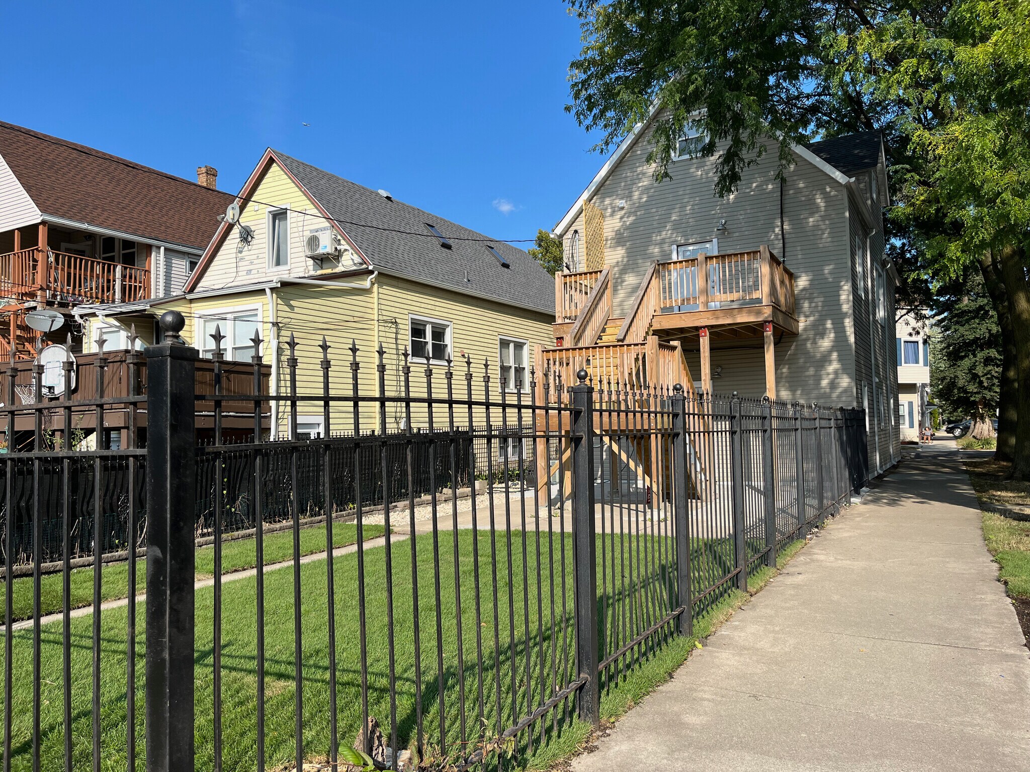 Building Photo - 3800 N Whipple St