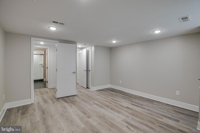 Building Photo - 2017 N College Ave