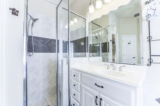 Building Photo - 31 N Warbler Bend Cir