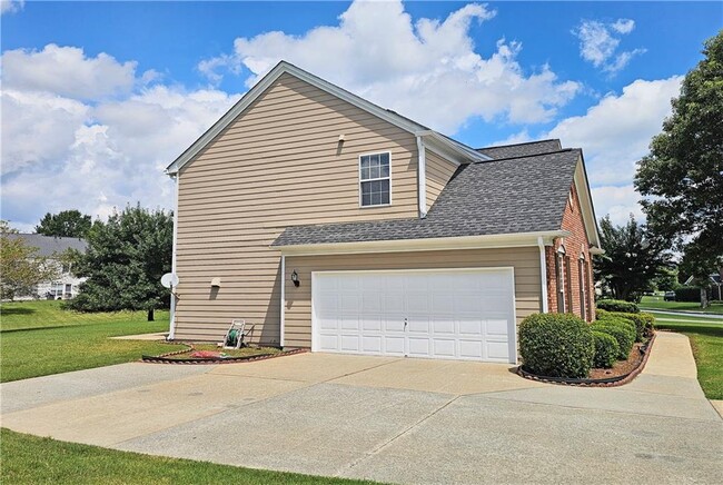 Building Photo - 8155 Cavendish Pl