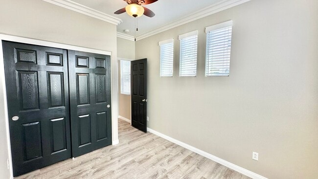 Building Photo - Beautiful, Newer, Townhome with Attached 2...