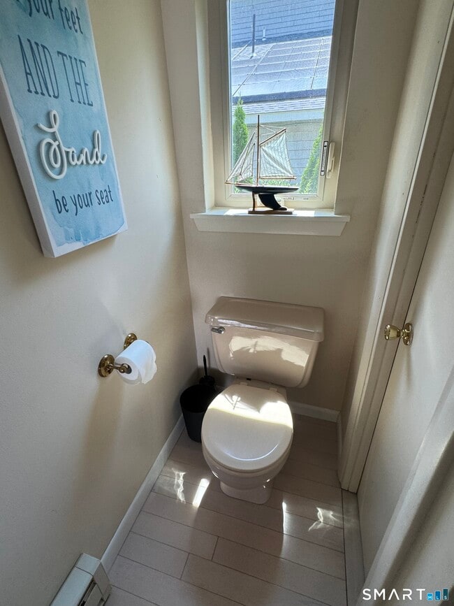 Building Photo - 7 Clearwater Ln