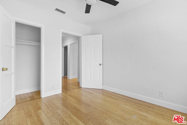 Building Photo - 10823 Cantara St