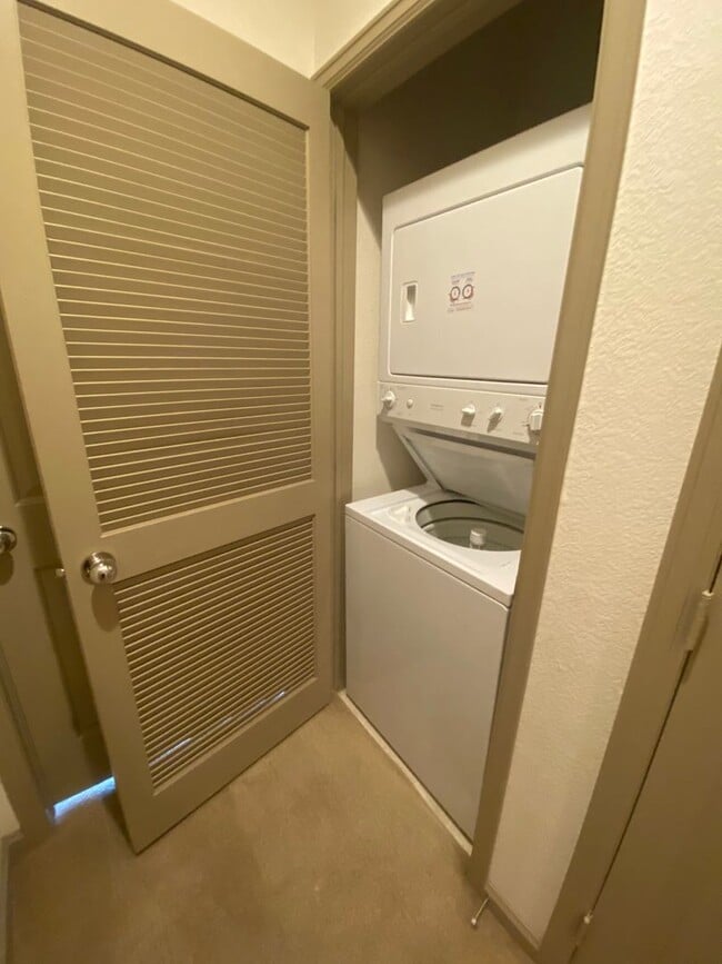 Building Photo - 5620 Fossil Creek Pkwy