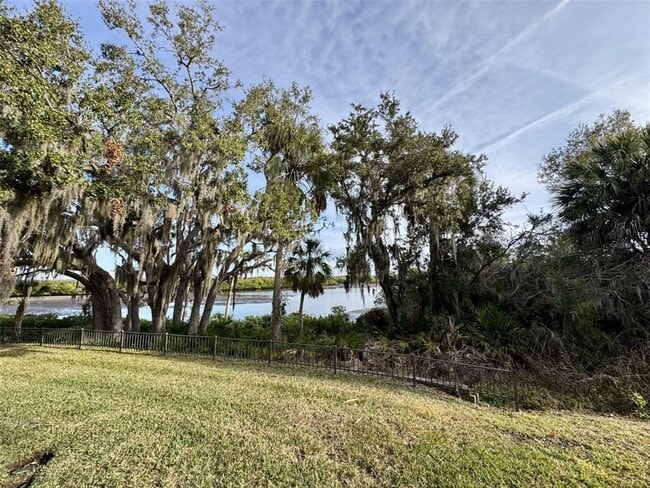 Building Photo - 9411 Discovery Terrace