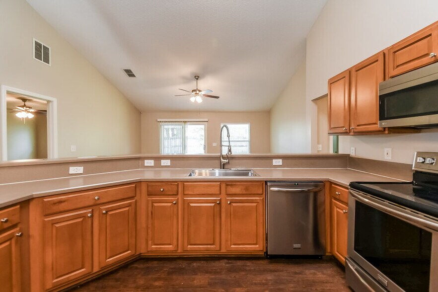 Building Photo - 2760 Cold Creek Blvd