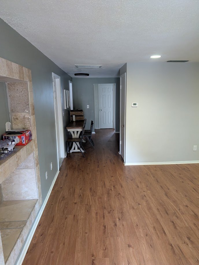 Building Photo - 411 Marjon Ave
