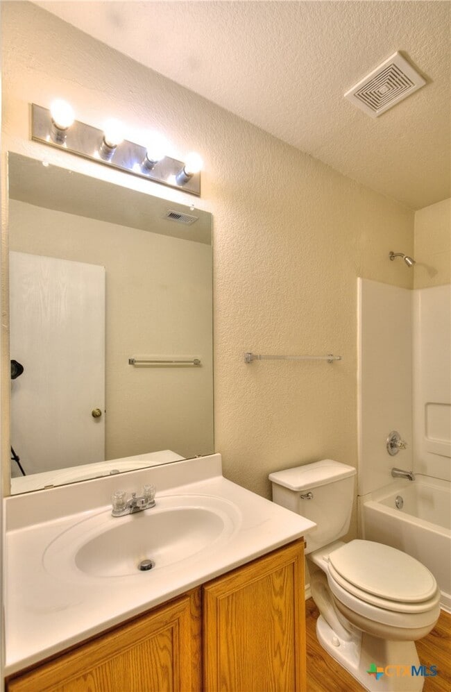 Building Photo - 656 Cherokee Blvd