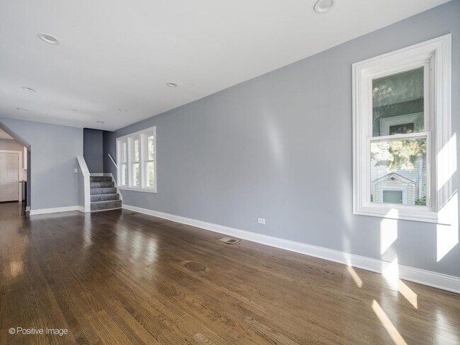 Building Photo - 5156 S Spaulding Ave