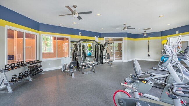 Building Photo - 200 Edinborough Dr