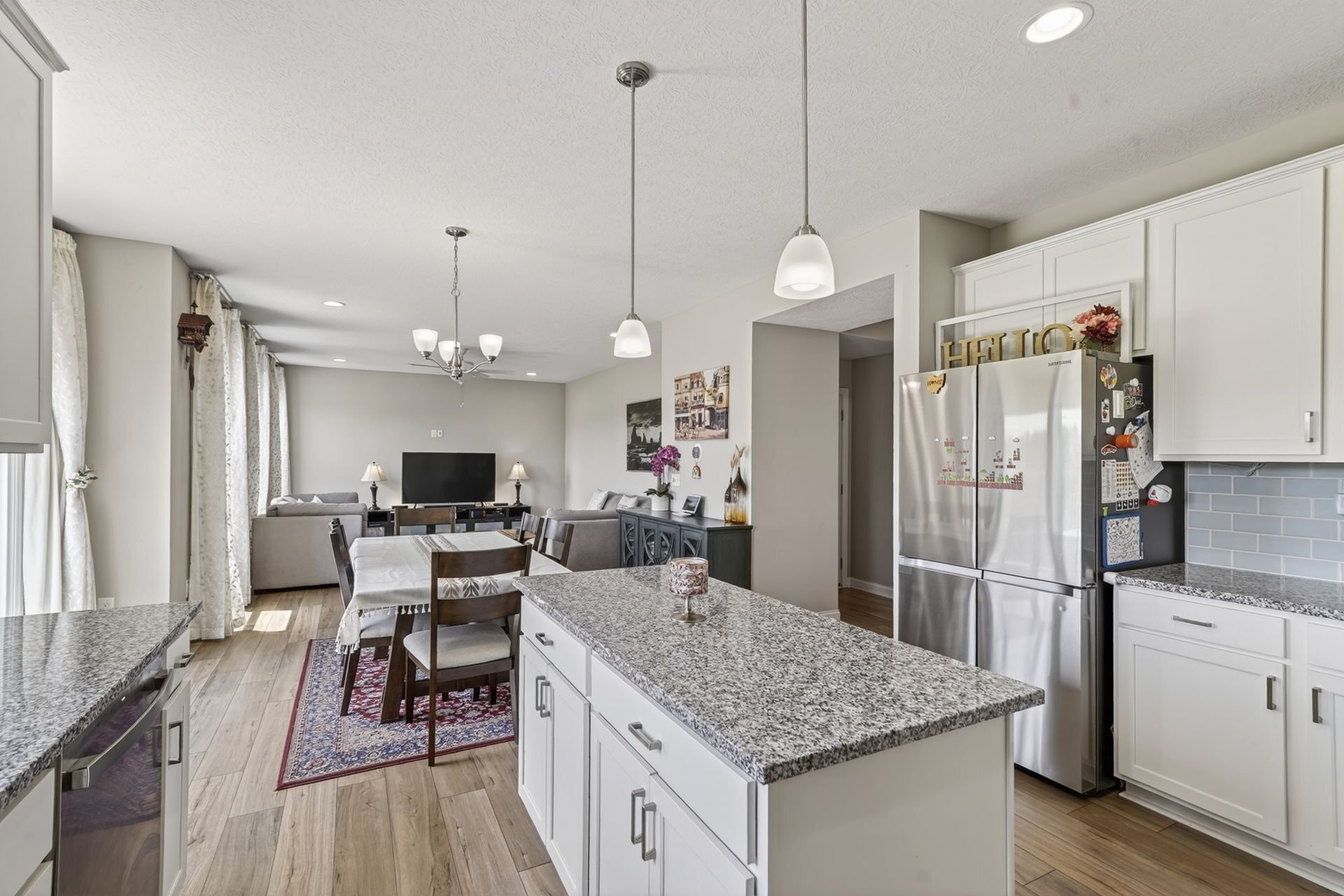 Building Photo - 3805 Mantle Dr