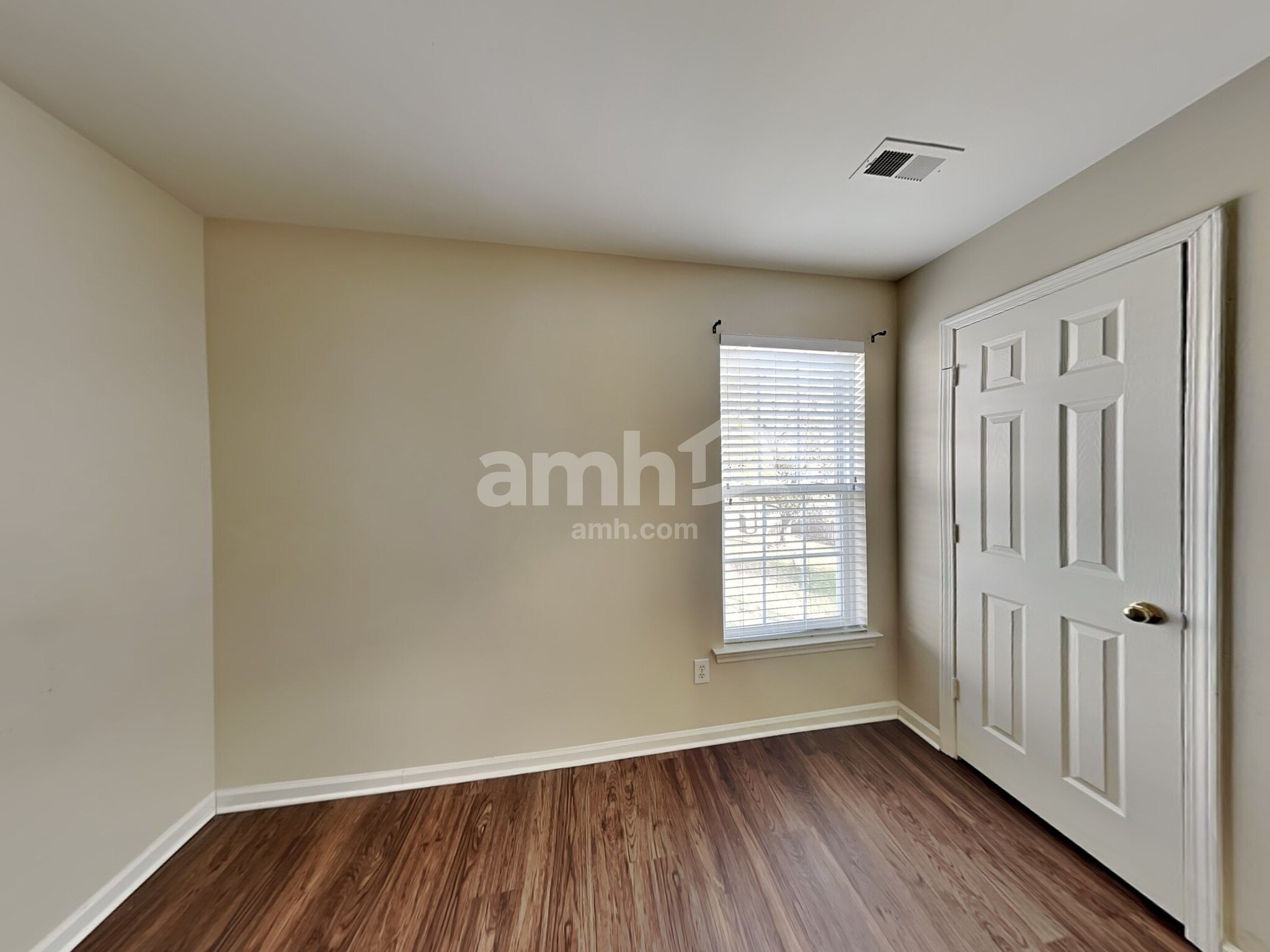 Building Photo - 8933 Coppermine Ln
