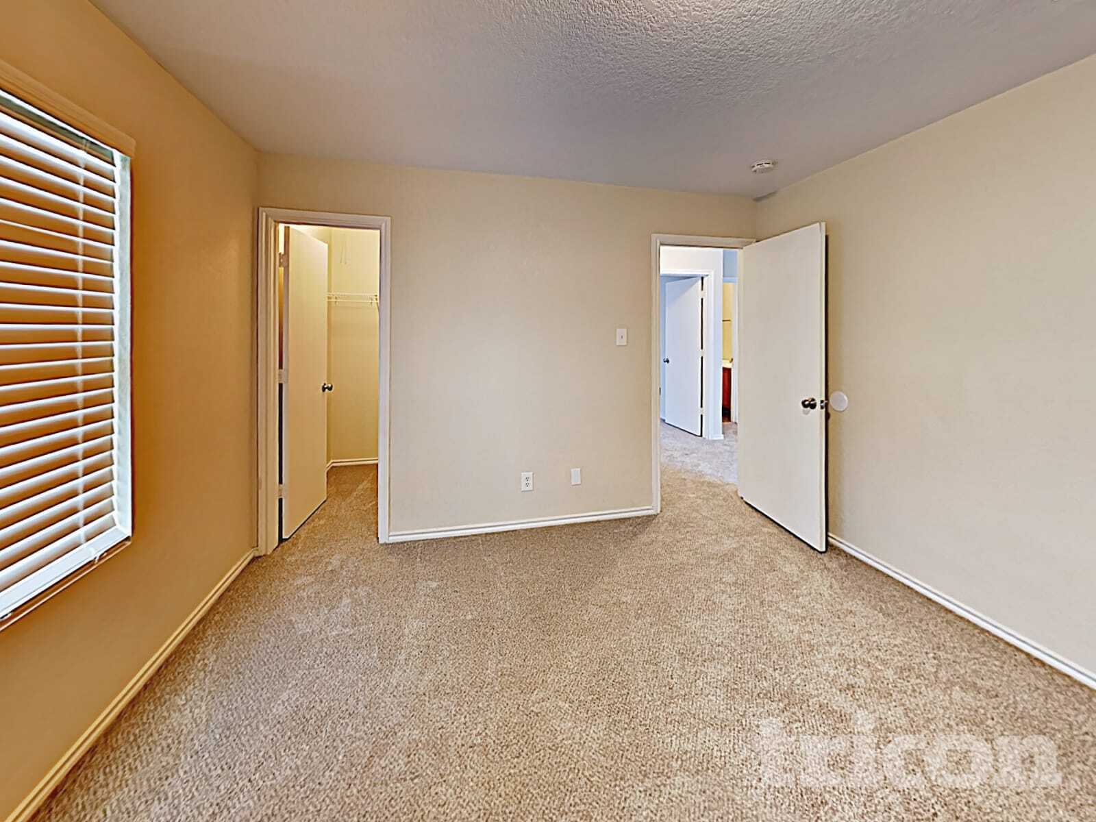 Building Photo - 4611 Stallion Cove