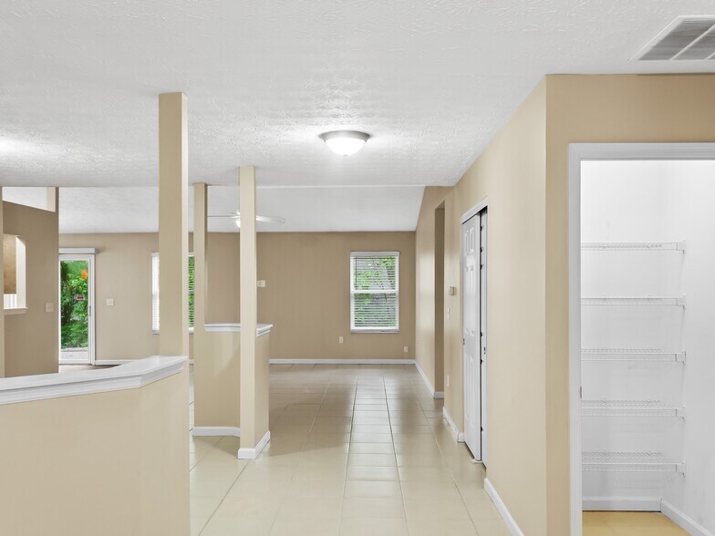 Building Photo - 322 Antietam Blvd