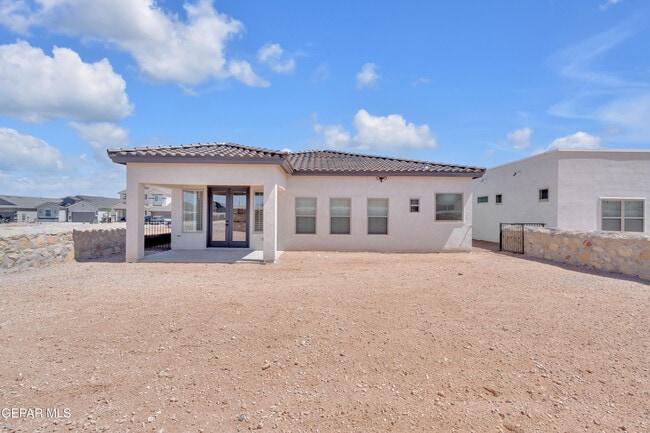 Building Photo - 14936 Hill Ridge Ct
