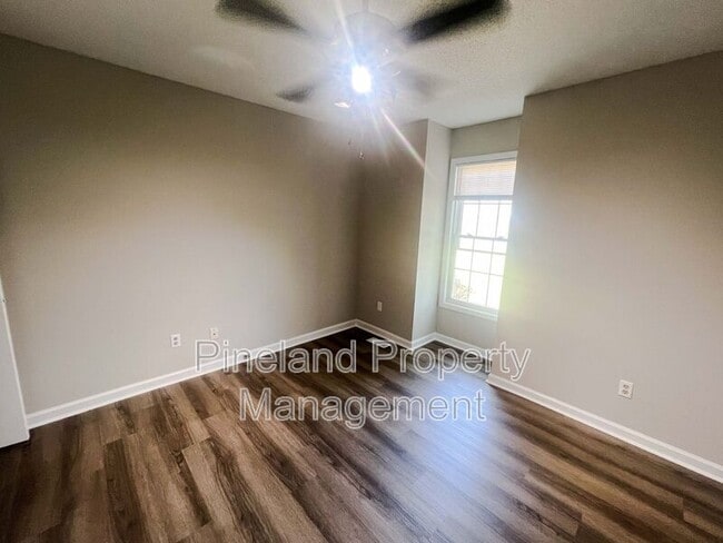 Building Photo - 150 Hickman Ct