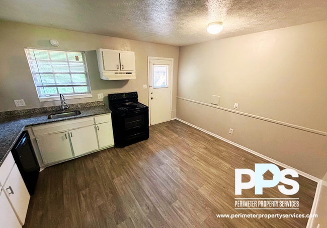 Building Photo - 1731 Sams St