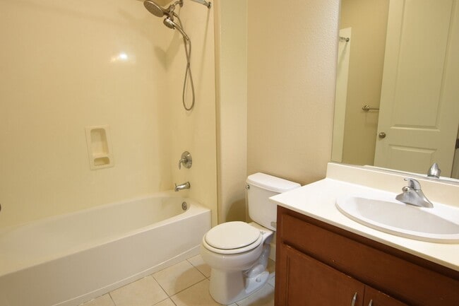 Building Photo - Beautiful & Contemporary 4 Bedroom 3 Bath Tri-level Townhome with Cupertino Schools