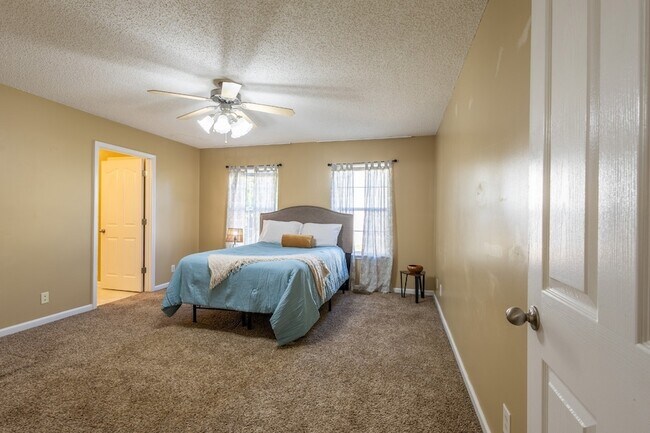 Building Photo - 356 Andrew Dr