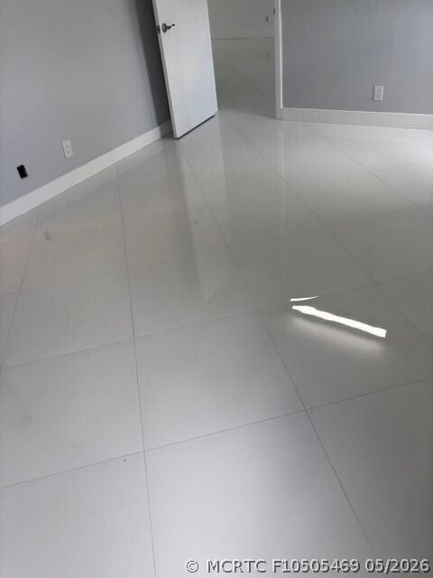 Building Photo - 1811 Sabal Palm Dr